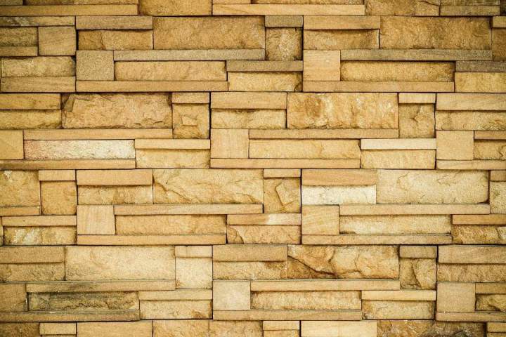 Murs et structures en pierre naturelle, solides et esthétiques