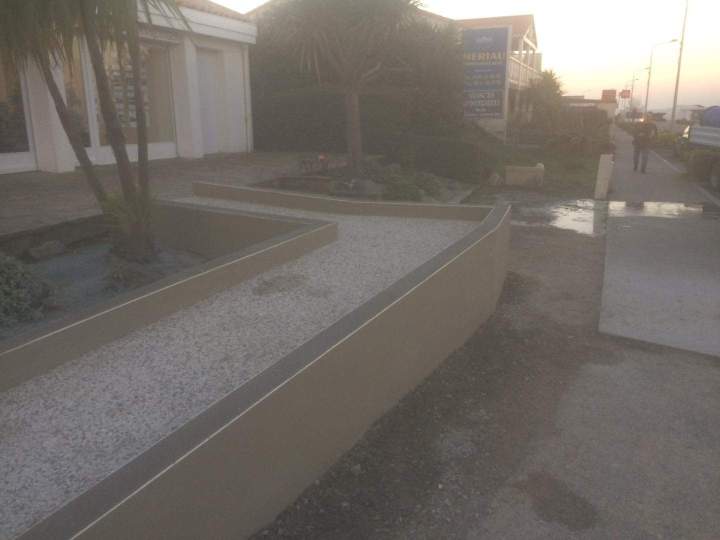 Rampe d'accès handicapé en béton désactivé La Plaine-Sur-Mer